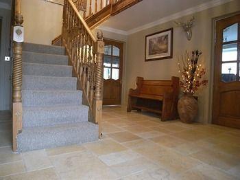 Tudor Lodge Ammanford Exterior photo
